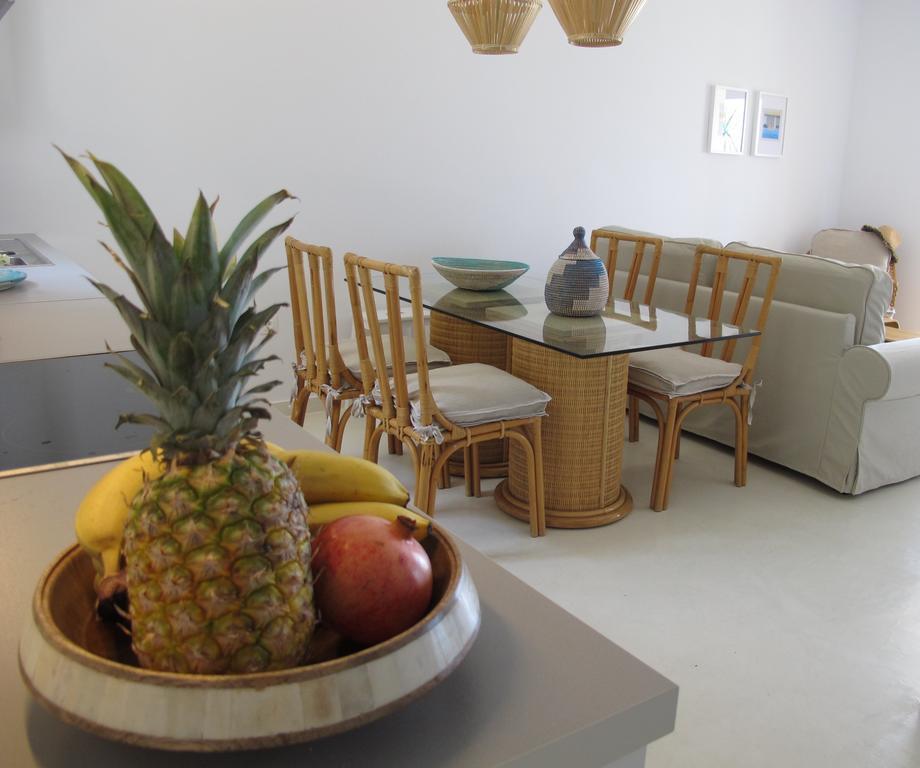 Seafront Calista Beach House With Garden 格利法达 外观 照片